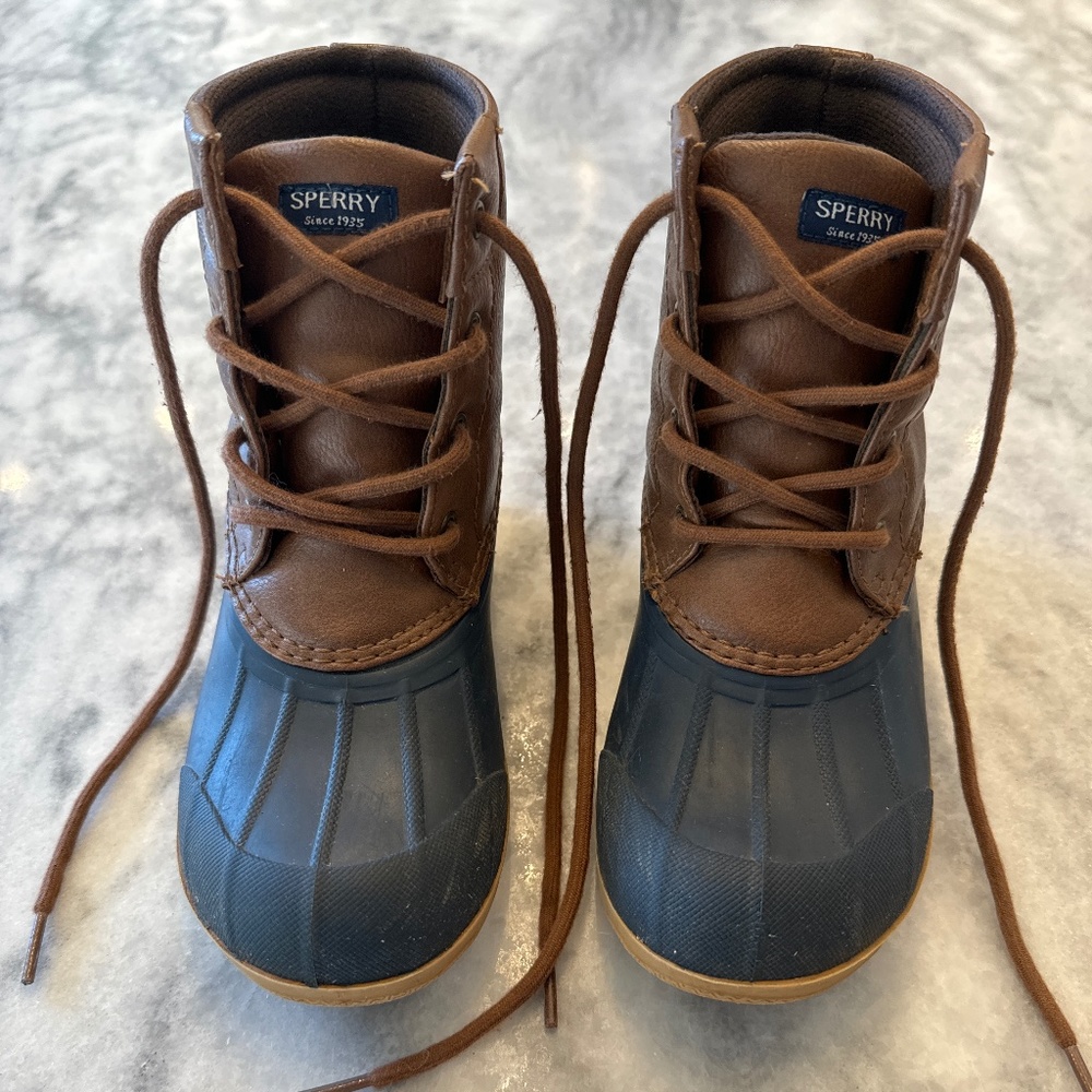 Sperry duck boots boys size 2M